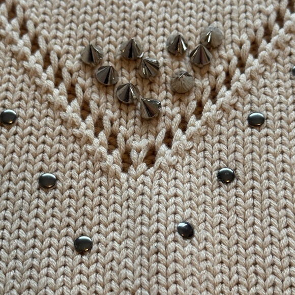 Potter's Pot Beige Long Sleeve Semi Sheer Spike Accent Sweater Size Medium - Picture 10 of 14